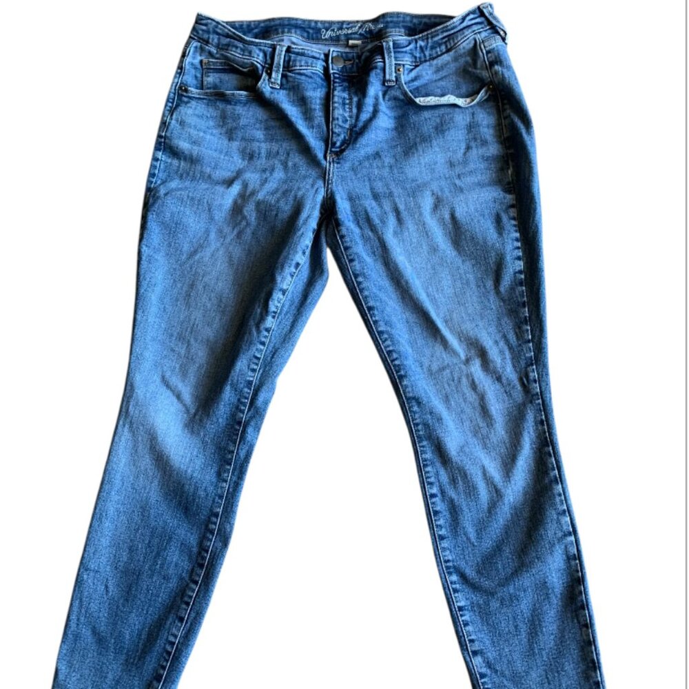 Universal Thread Blue Wash Skinny Jeans Size 16 | Pre-owned